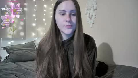 emma_just online show from 28, 9, 2025
