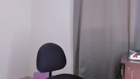Snapshot of emma_lean chatting on 2, 8, 2026 whises lits online show from 2, 8, 2026