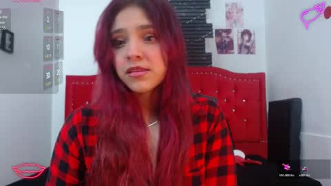 Snapshot of emma_lenox chatting on 20, 10, 2025 Sara online show from 20, 10, 2025