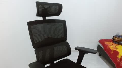 Snapshot of emma_lu26 chatting on 3, 1, 2025 emma_lu26 online show from 3, 1, 2025