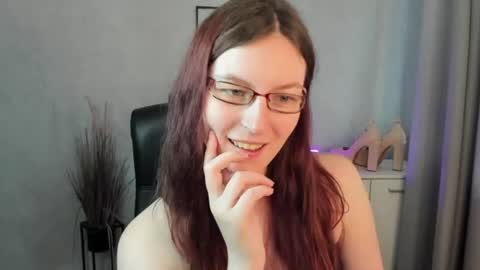 Snapshot of emma_lust94 chatting on 7, 7, 2026 emma online show from 7, 7, 2026