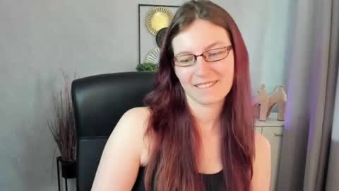 Snapshot of emma_lust94 chatting on 7, 7, 2026 emma online show from 7, 7, 2026