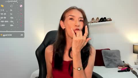 Snapshot of emma_mendoza chatting on 8, 5, 2026 Emma online show from 8, 5, 2026