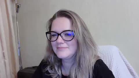 emma_misty_ online show from 23, 9, 2025