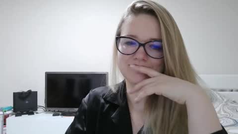 emma_misty_ online show from 20, 2, 2026