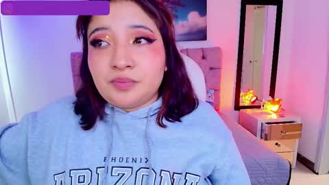 Emma Monserratt online show from 17, 9, 2025