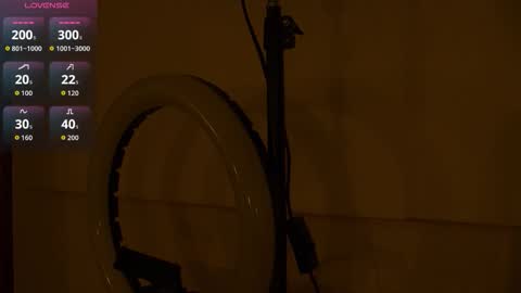  Emma morales  online show from 24, 10, 2025