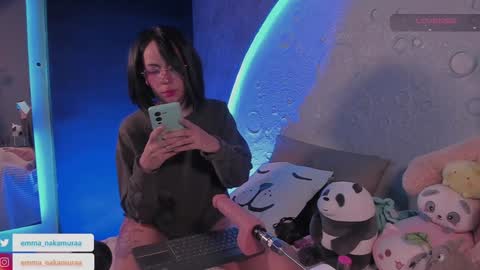     online show from 5, 2, 2025