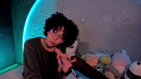     online show from 24, 2, 2025