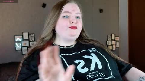 Snapshot of emma_razoom chatting on 20, 10, 2025 Emma Razumovskaya online show from 20, 10, 2025