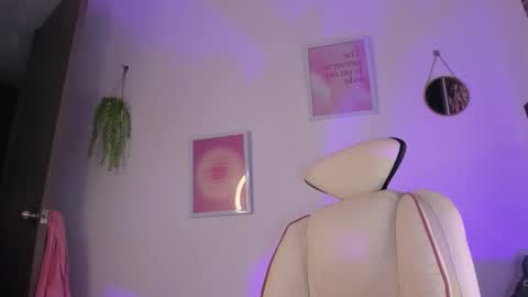 Emma online show from 9, 1, 2026