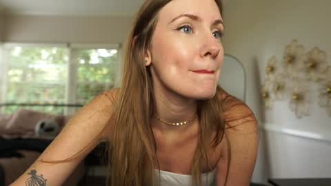 Emma Ruby online show from 20, 11, 2025