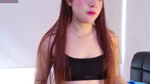 Snapshot of emma_wattsoon chatting on 7, 7, 2026 emma_wattsoon online show from 7, 7, 2026