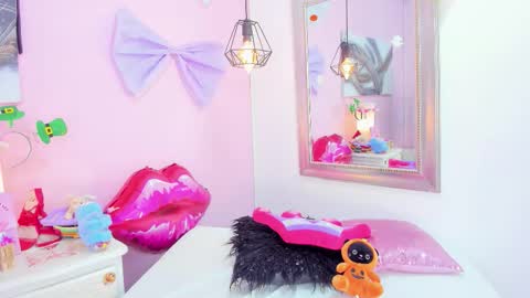 Emma  online show from 15, 3, 2026