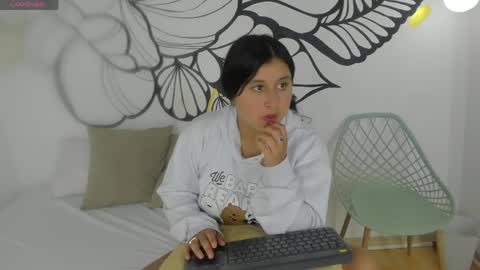  Emma  online show from 15, 4, 2026