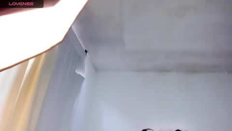 Snapshot of emmaamartinez chatting on 3, 2, 2026 modelo independente online show from 3, 2, 2026