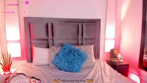 Snapshot of emmabecket2 chatting on 19, 12, 2024 emma becket online show from 19, 12, 2024