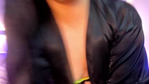 Snapshot of emmabecket2 chatting on 31, 12, 2024 emma becket online show from 31, 12, 2024