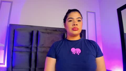 Snapshot of emmabecket2 chatting on 8, 1, 2025 emma becket online show from 8, 1, 2025