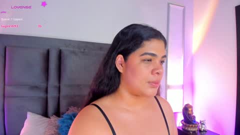 Snapshot of emmabecket2 chatting on 5, 2, 2025 emma becket online show from 5, 2, 2025