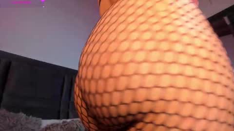 Snapshot of emmabecket2 chatting on 27, 2, 2025 emma becket online show from 27, 2, 2025