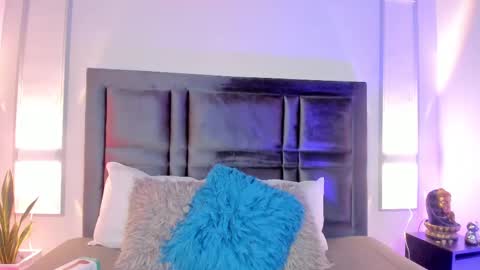 Snapshot of emmabecket2 chatting on 11, 3, 2025 emma becket online show from 11, 3, 2025