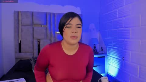 Snapshot of emmabecket2 chatting on 8, 10, 2025 emma becket online show from 8, 10, 2025