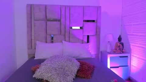 Snapshot of emmabecket2 chatting on 24, 10, 2025 emma becket online show from 24, 10, 2025