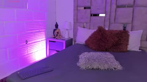 Snapshot of emmabecket2 chatting on 5, 12, 2025 emma becket online show from 5, 12, 2025