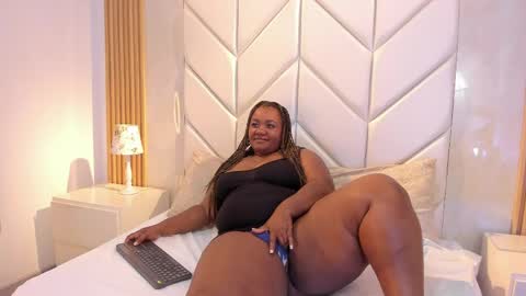 Snapshot of emmabrantt_ chatting on 23, 4, 2026 EmmaBrantt online show from 23, 4, 2026