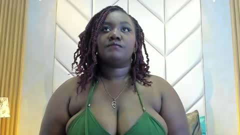 Snapshot of emmabrantt_ chatting on 2, 6, 2026 EmmaBrantt online show from 2, 6, 2026