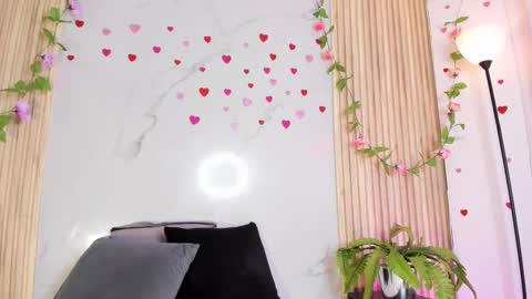 emmaclark_1 online show from 20, 9, 2025