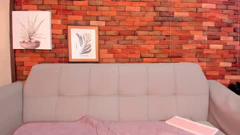 Snapshot of emmaconneer chatting on 26, 1, 2025 Emma online show from 26, 1, 2025