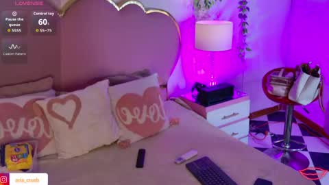 Snapshot of emmacrush chatting on 30, 5, 2026 Welcome Im yosein Your love is my passion activate it with your tips and enjoy with me online show from 30, 5, 2026