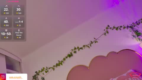 Snapshot of emmacrush chatting on 10, 6, 2026 Welcome Im yosein Your love is my passion activate it with your tips and enjoy with me online show from 10, 6, 2026