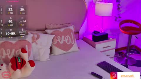 Snapshot of emmacrush chatting on 12, 6, 2026 Welcome Im yosein Your love is my passion activate it with your tips and enjoy with me online show from 12, 6, 2026