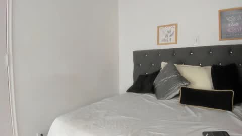 Snapshot of emmadasilva chatting on 21, 11, 2025 emmadasilva online show from 21, 11, 2025