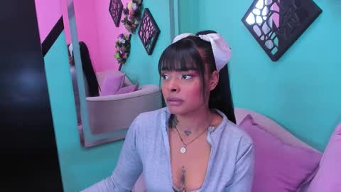 emmaebony_ online show from 3, 12, 2025