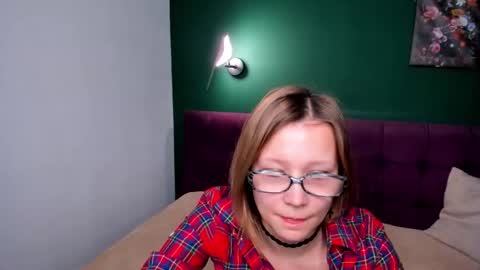 Emma 3 online show from 7, 3, 2026