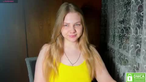 Snapshot of emmafrizea chatting on 22, 4, 2026 Hello Im newMake me cumPVT 12tk for min ALL INCLUSIVE online show from 22, 4, 2026