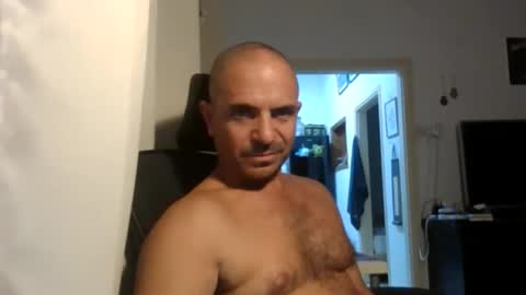 Ariel online show from 31, 10, 2025