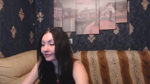 EmmaGoldX online show from 5, 1, 2025