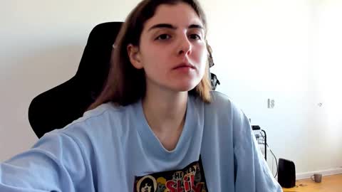 Snapshot of emmamon chatting on 28, 9, 2025 Emma online show from 28, 9, 2025