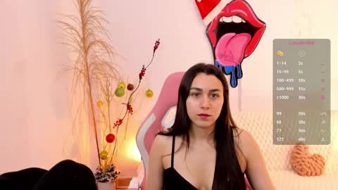 Snapshot of emmamyers_ chatting on 18, 12, 2025 Emma online show from 18, 12, 2025