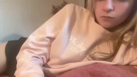 EmmaAngel online show from 9, 11, 2025