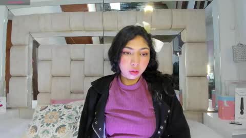 Snapshot of emmaskinny_ chatting on 18, 11, 2025 Emma online show from 18, 11, 2025