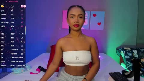 Emma online show from 8, 9, 2025