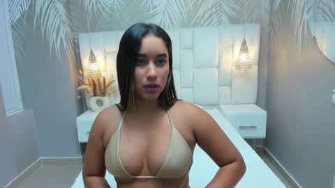 emmathompson__ online show from 13, 3, 2026