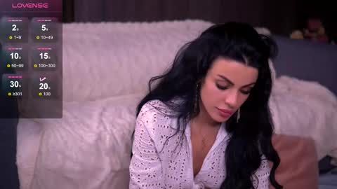 Snapshot of emmavayne chatting on 13, 12, 2025 Emma online show from 13, 12, 2025