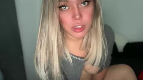 YourDreamGirl Emma  online show from 4, 4, 2026